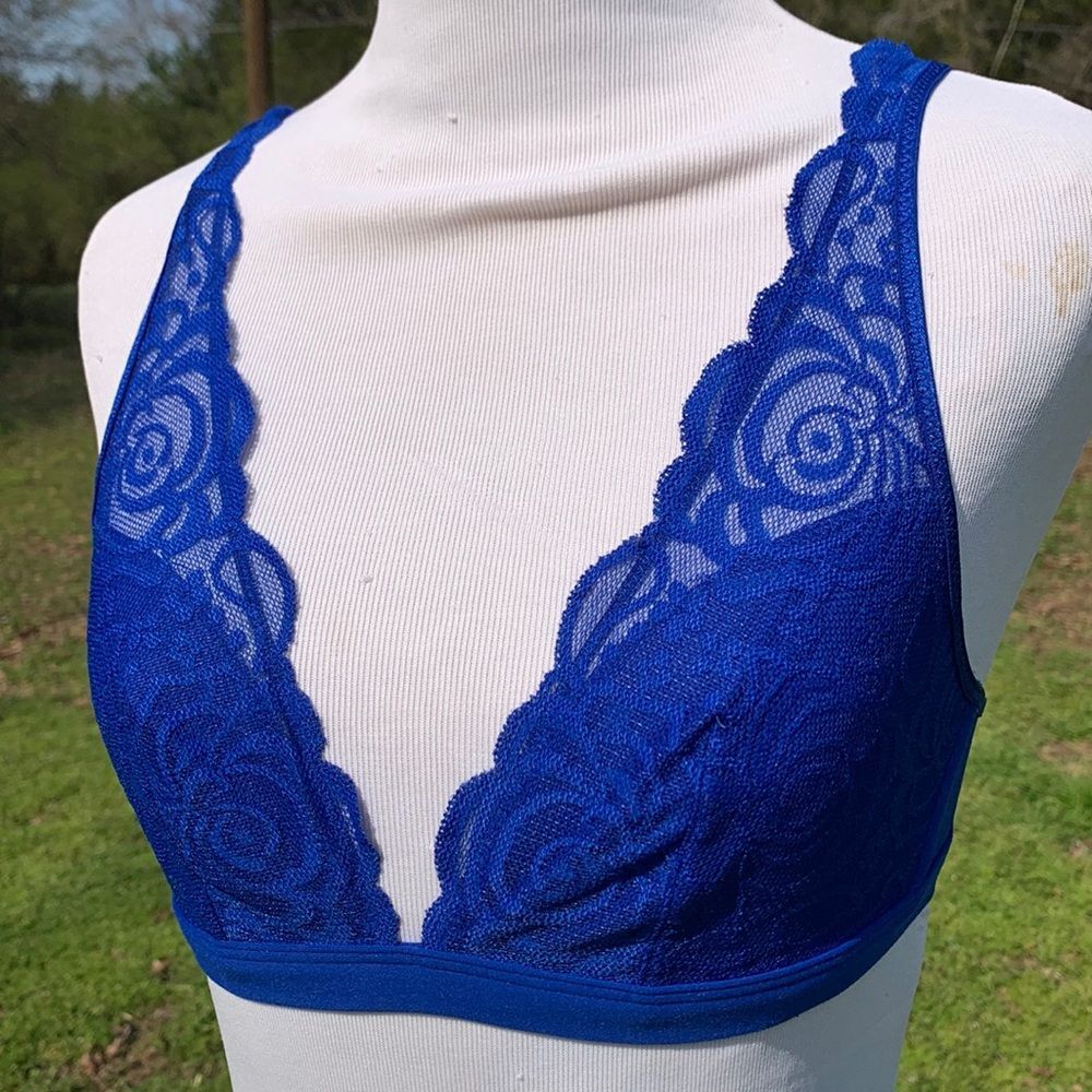 PINK Victoria’s Secret Royal Blue Lace Plunge Bralette Size Small Bra Comfy